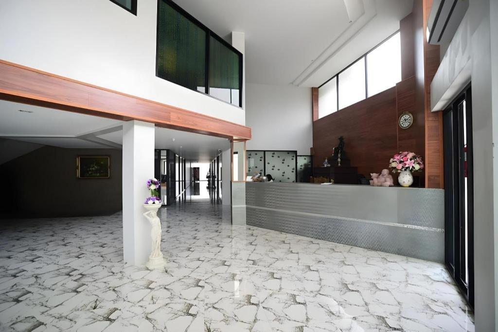 Chanthaburi Center Exterior foto